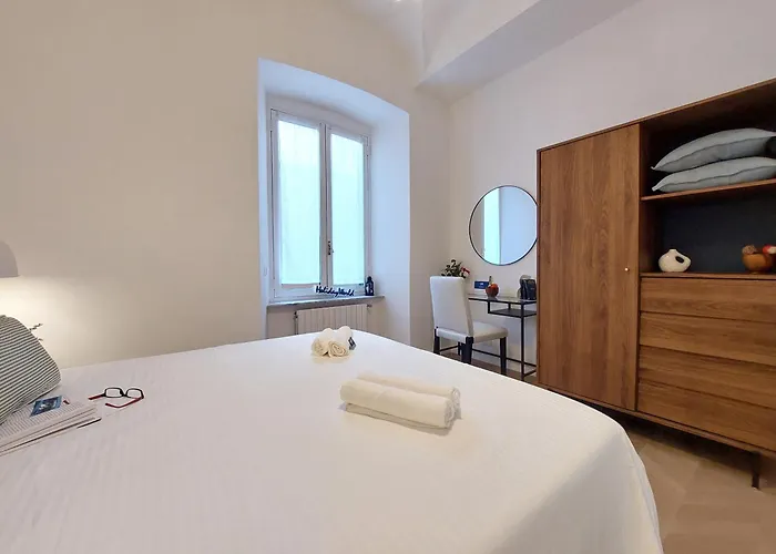 Castrum By World Genova